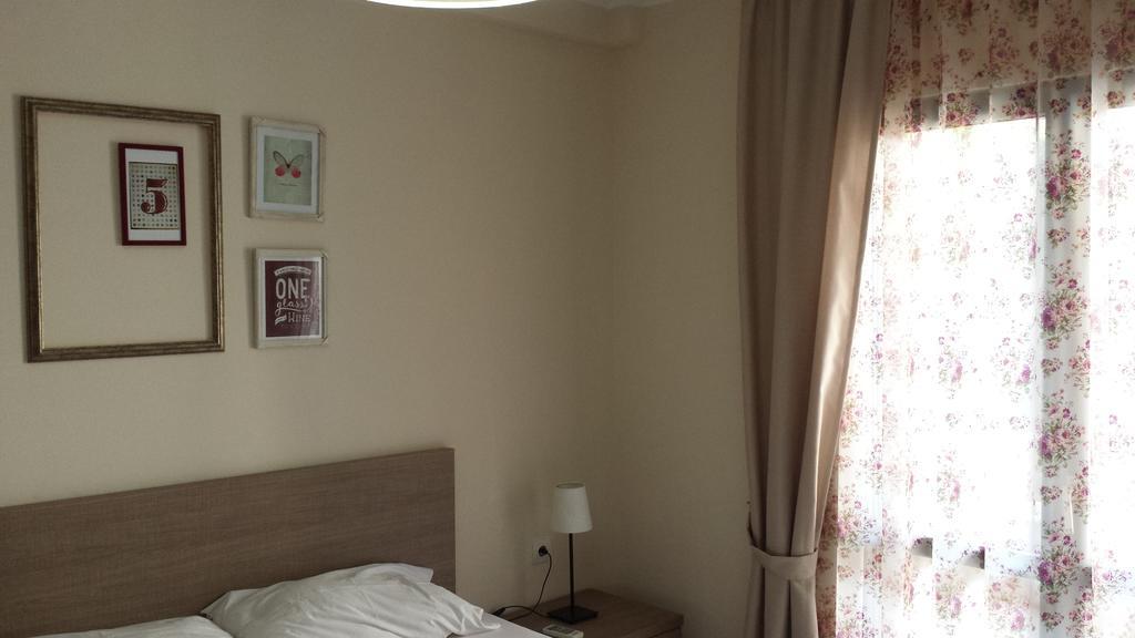 Apartments Fortunella Budva Pokoj fotografie